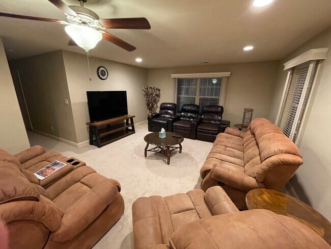 Building Photo - 1207 Campbell Park Ln