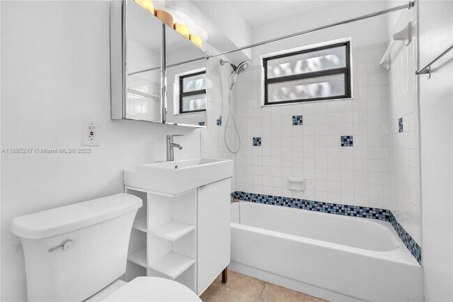 Building Photo - 3265 Virginia St