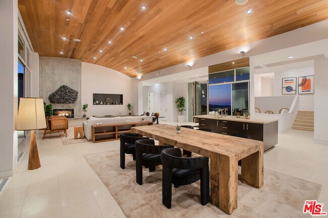 Building Photo - 27454 Winding Way