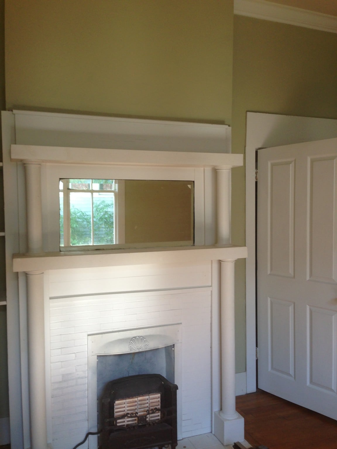 Mantel Details! - 746 Europe St