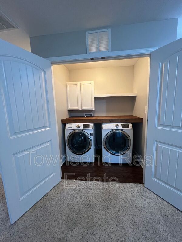 Building Photo - 3233 Northgate Dr