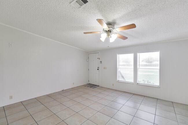 Building Photo - 11466 Rhodine Rd