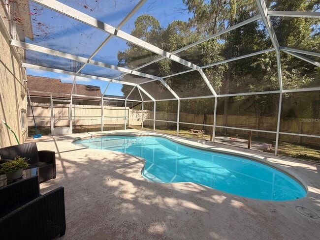 Building Photo - 4703 Alexis Dr