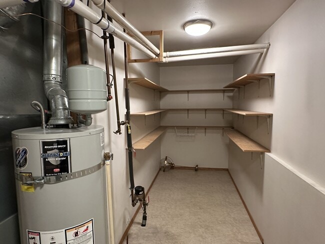 Building Photo - 9206 N Londale Dr