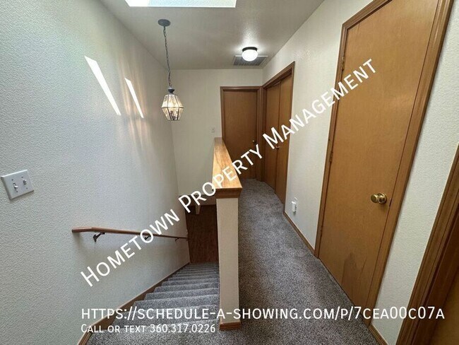 Building Photo - 1227 Arcadia St NW