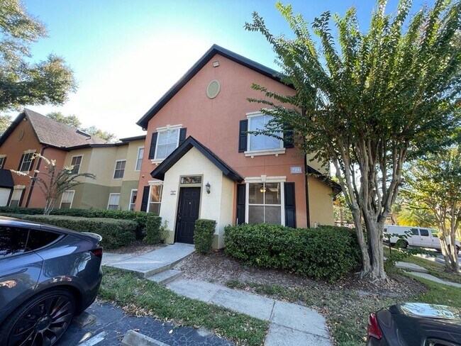 Building Photo - 6033 Westgate Dr