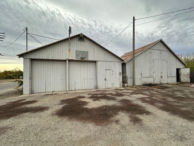 Building Photo - 2113 Illinois Ave
