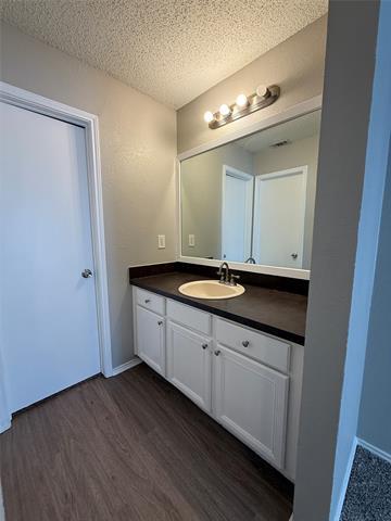 Building Photo - 9636 Stonewood Dr