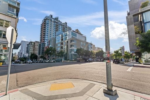 Building Photo - San Diego- Downtown- La Vita – Little Italy Condo- Split Level Style New Year Move In Special