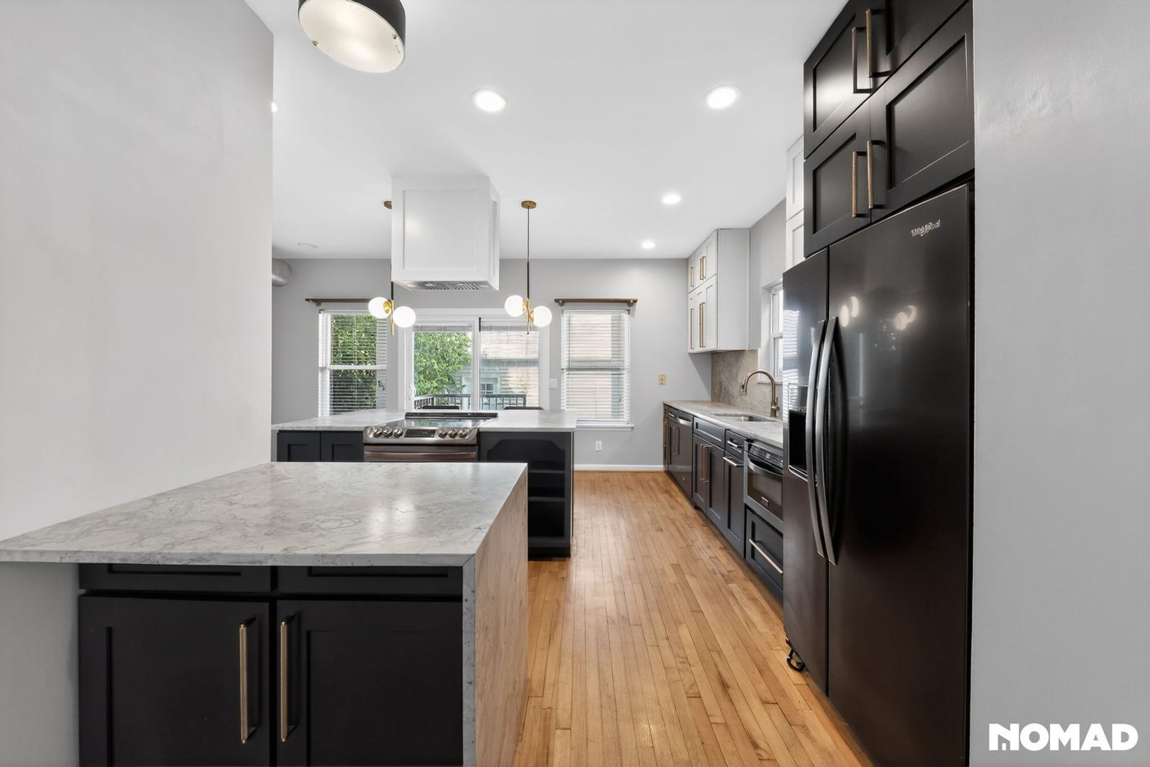 Building Photo - 929 Weninger Cir