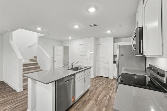 Building Photo - 9653 Horseshoe Cyn St