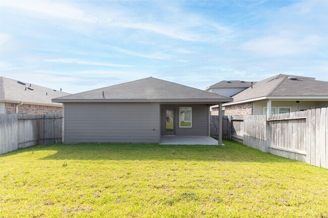 Building Photo - 24330 Saddlestone Green Dr