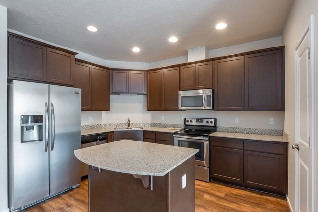 Building Photo - COMING SOON !! Kendall Yards, 3 Bedroom, 2.5 Bath Townhouse Now Available