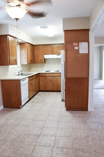 Building Photo - 118 Catalina Cir