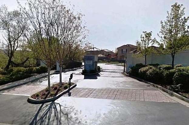 Building Photo - 1205 Albrighton Dr