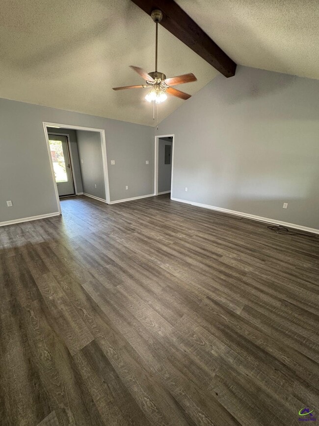 Building Photo - 700 Fieldstone Rd