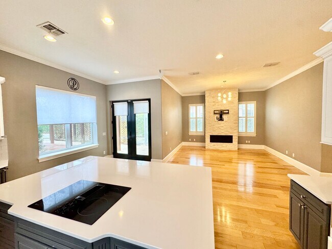 Building Photo - LUXURY RENTAL In Maitland - Winter Park Area 32751