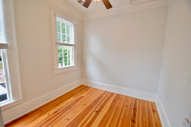 Building Photo - 192 Wentworth St