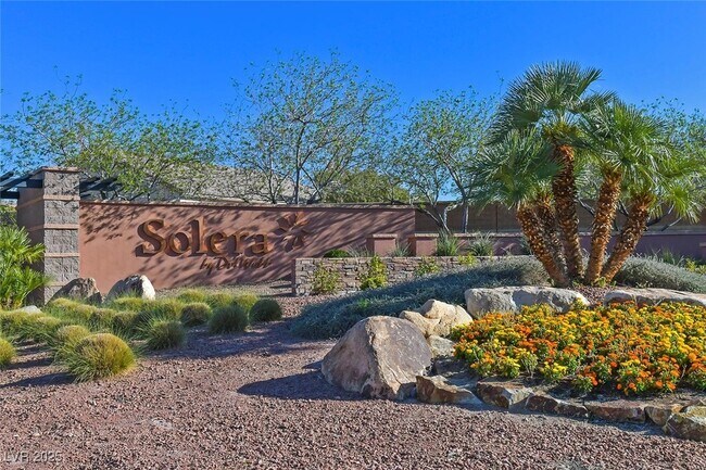Building Photo - 2407 Jada Dr