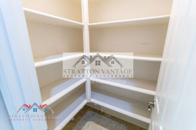 Building Photo - 4179 E Cynthia St