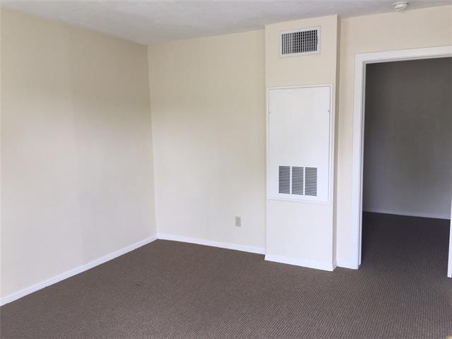 Building Photo - 4429 Wayside Ave