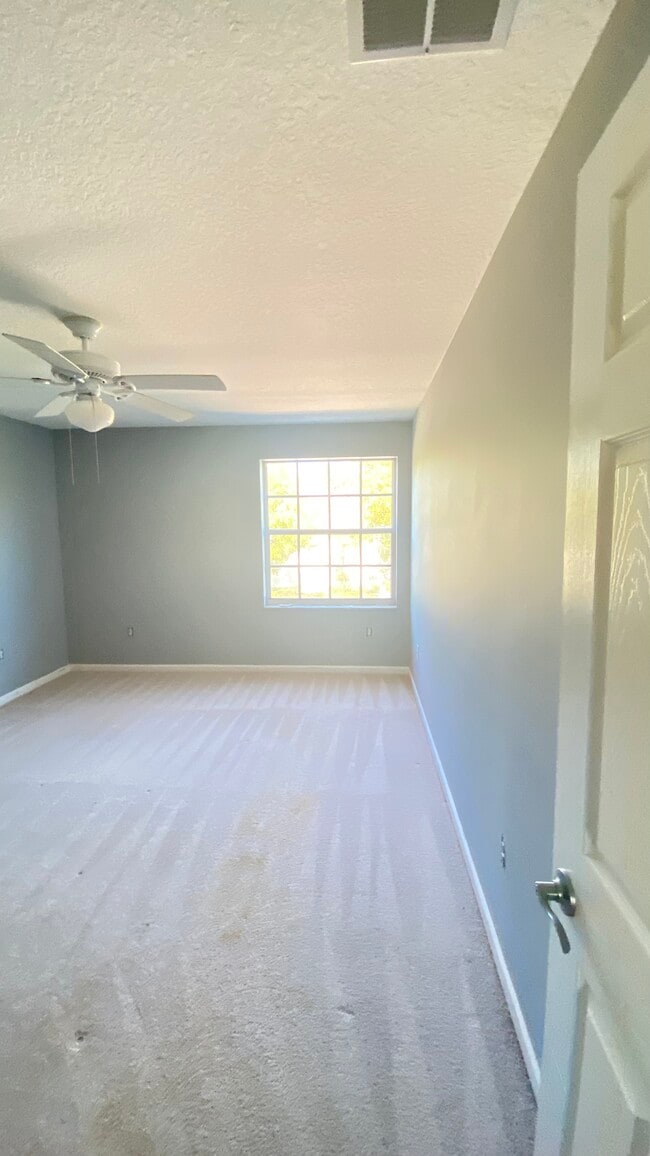 Building Photo - 9814 Shepard Pl