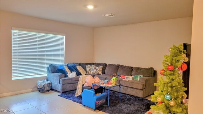Building Photo - 7011 Waldo Cir