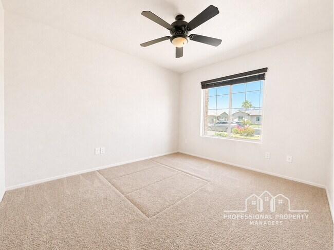 Building Photo - "Spacious 4-Bedroom, 2-Bathroom SOLAR Home in Mesa del Sol!"