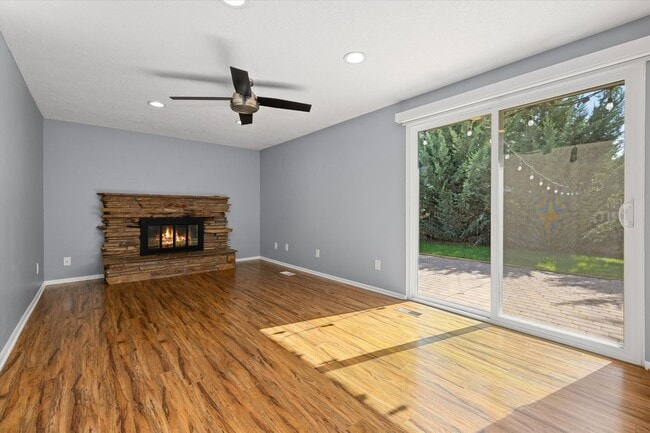 Building Photo - 3 Bed + Bonus in West Boise!