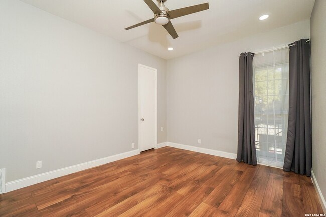 Building Photo - 7711 Broadway St