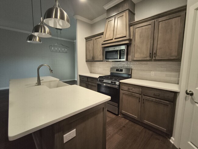 Building Photo - 2832 Wild Rose Ln