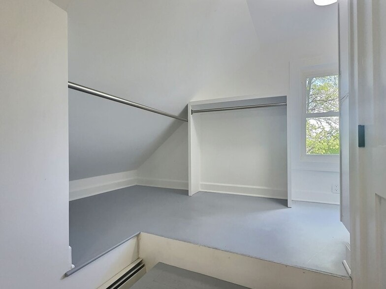 Building Photo - 41 Taff Ave