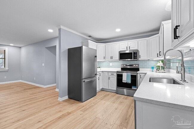 Building Photo - 5968 Capitol Dr