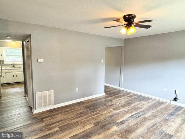 Building Photo - 814 Sledgehammer Dr