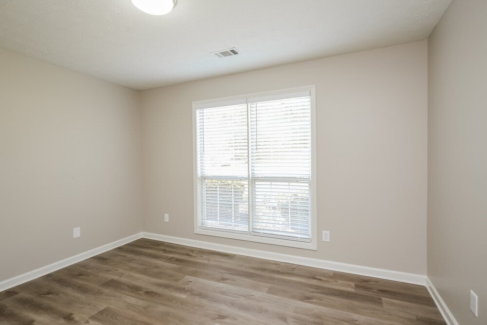 Building Photo - 5912 Sycamore Ridge Dr