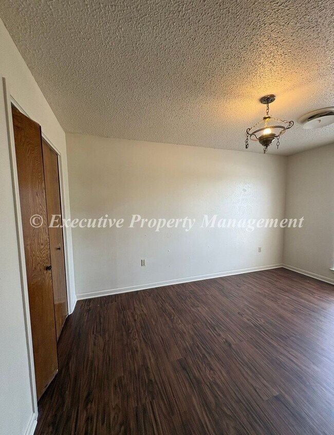 Building Photo - 7544 FM 2657