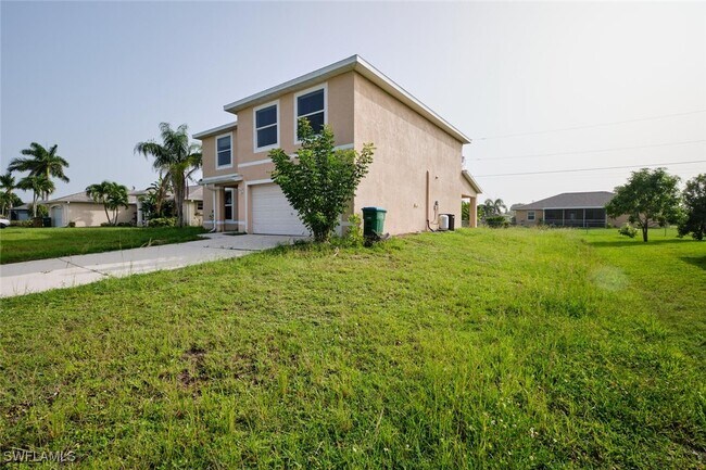 Building Photo - 1707 SW 4th Pl