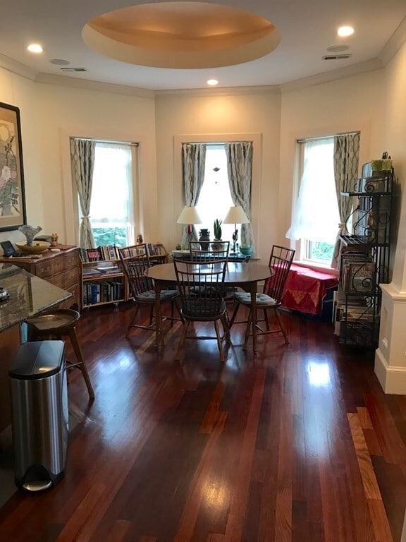 Building Photo - 55 Magazine St