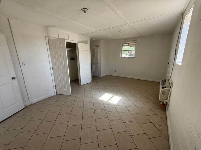 Building Photo - 1/1 House in Cedartown $795
