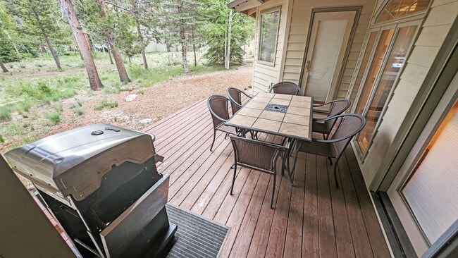 Building Photo - Furnished Sunriver 3 Bedroom Home Availabl...
