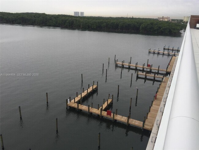 Building Photo - 400 Sunny Isles Blvd