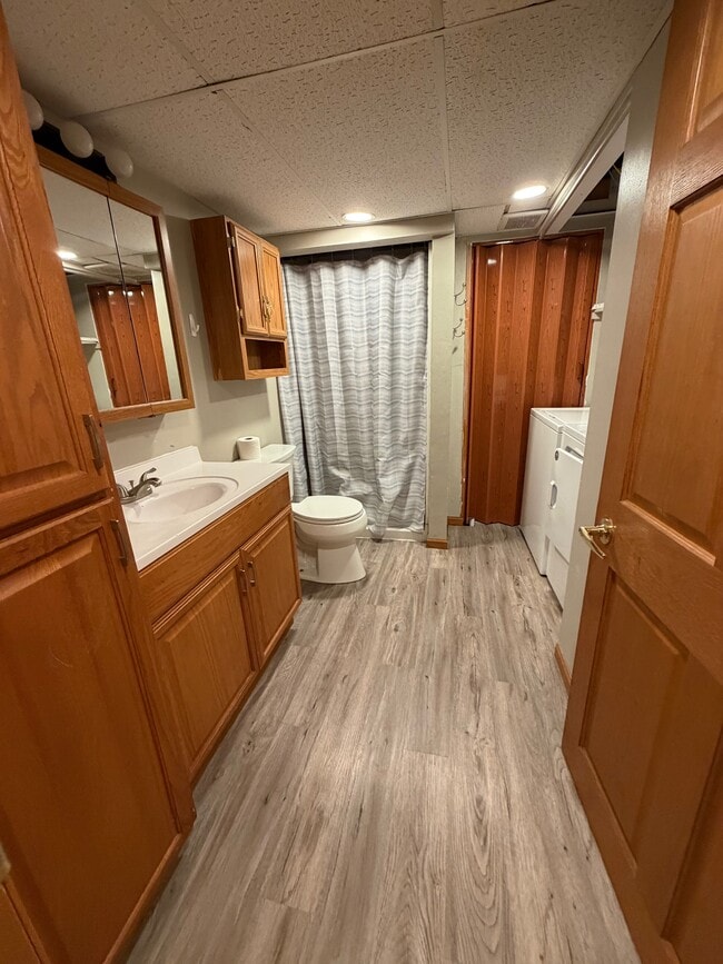 Building Photo - 1019 Higby Dr