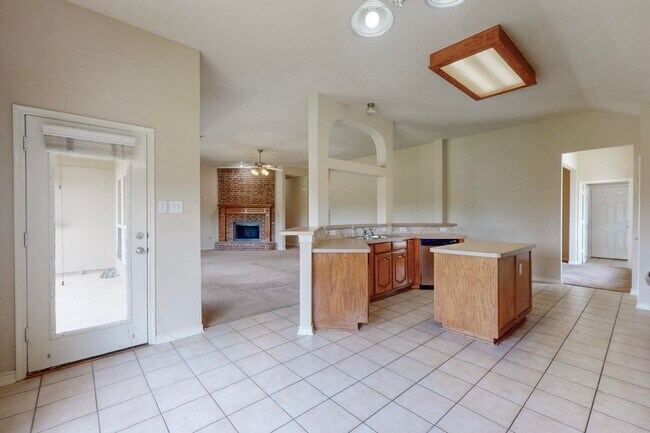 Building Photo - Charming Rockwall Home on Spacious Lot
