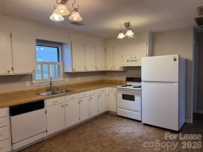 Building Photo - 10212 Invershiel Ct