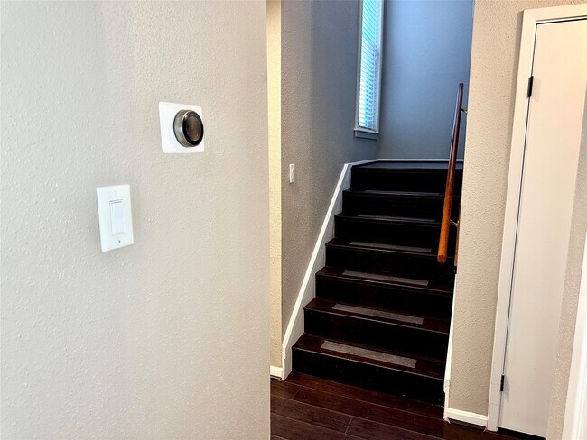 Building Photo - 3200 S Gessner Rd