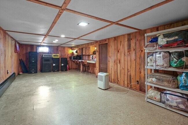 Building Photo - 26 Melanie Cir