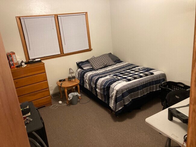 Building Photo - 1522 Starview Dr