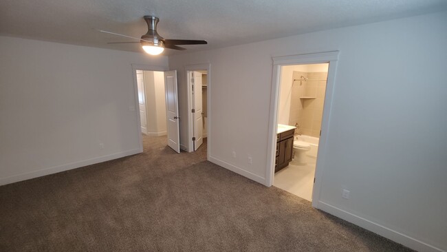 Building Photo - 1-year old- 3 Bed/2.5 Bath Townhome in Wes...