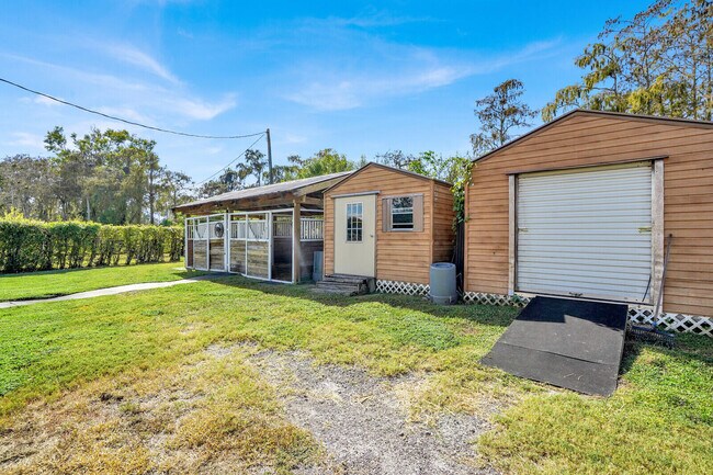 Building Photo - 11231 Ira Ln