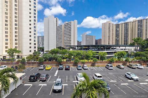 View of the parking lot - 5122 Likini St